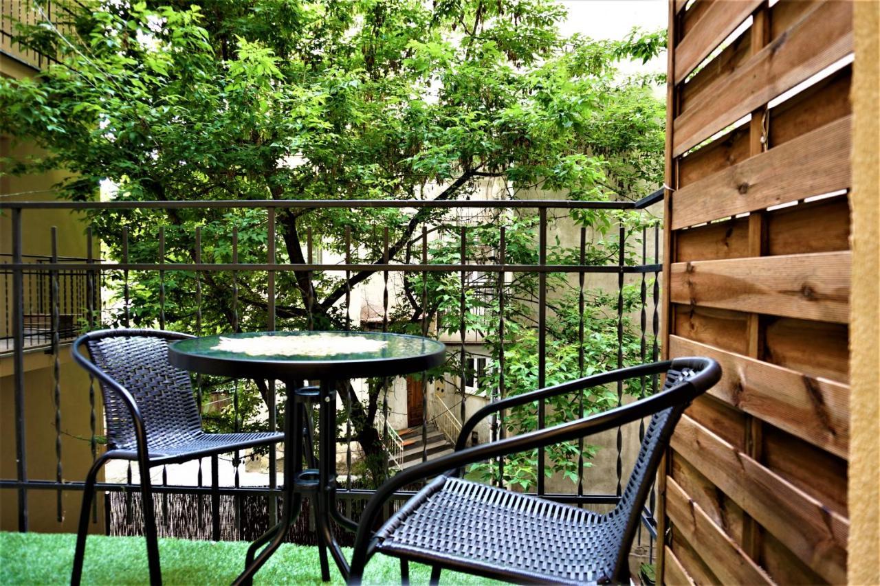 Luxury Jacuzzi Apartment Krakow Luaran gambar