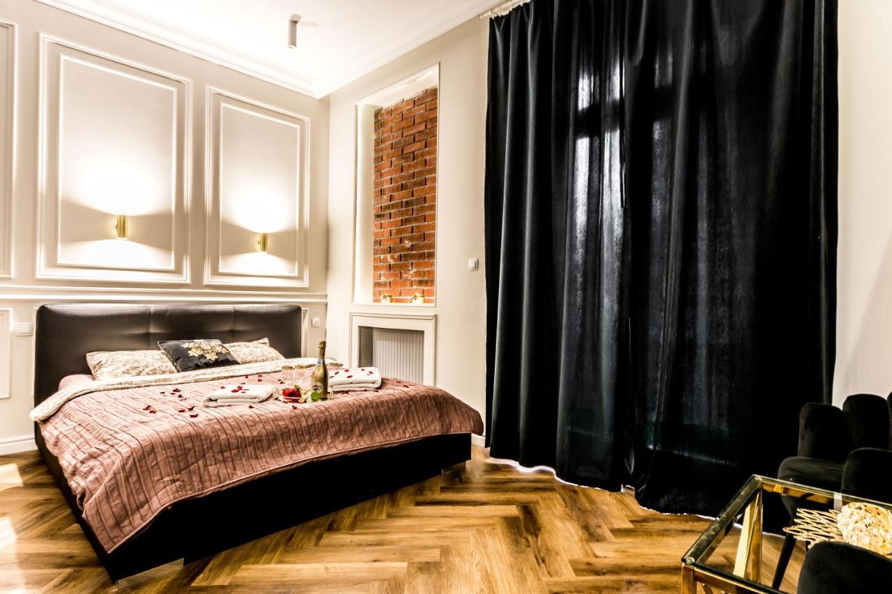 Luxury Jacuzzi Apartment Krakow Luaran gambar